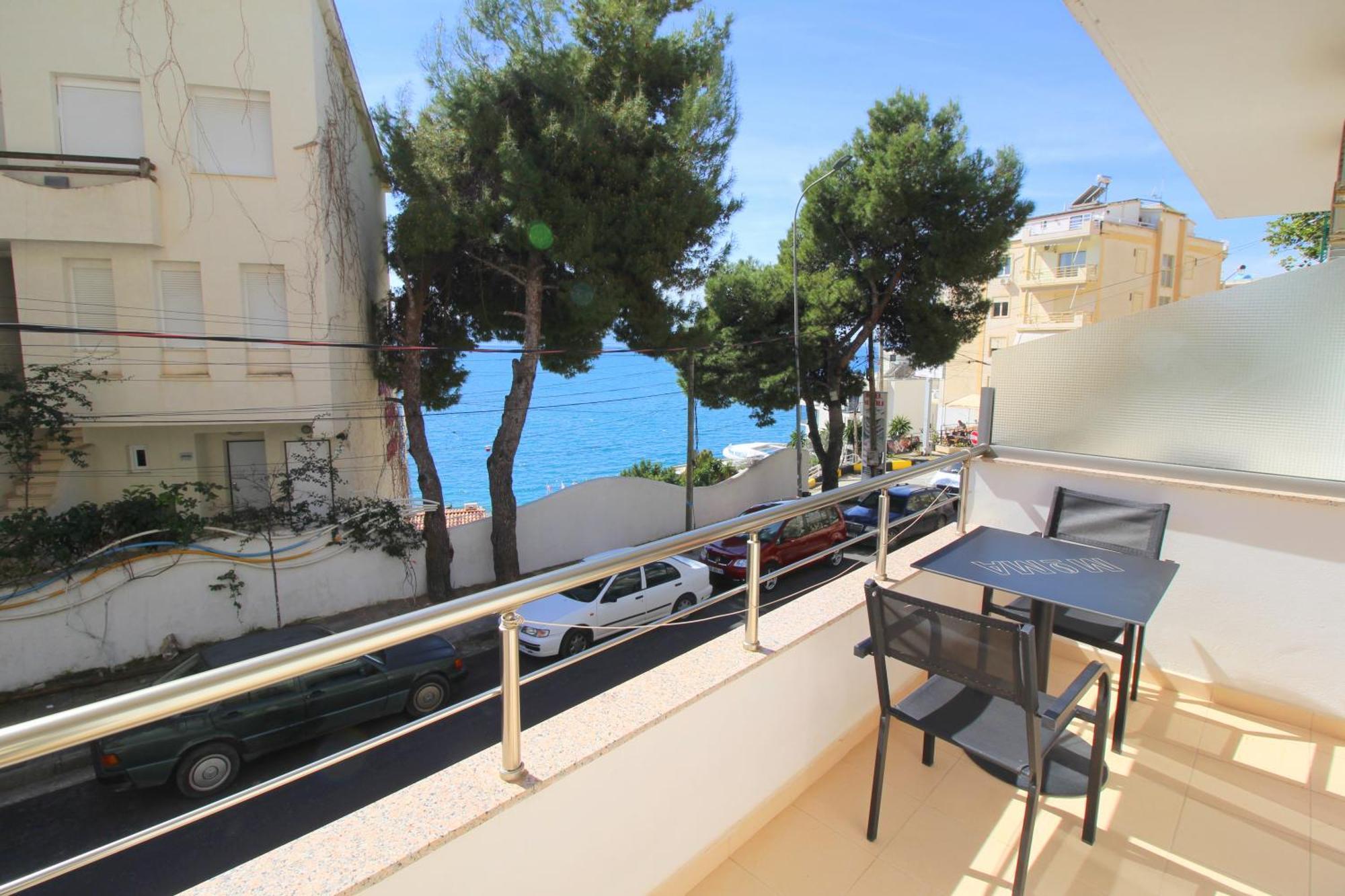 Summer Kiss Hotel Sarandë Exterior foto
